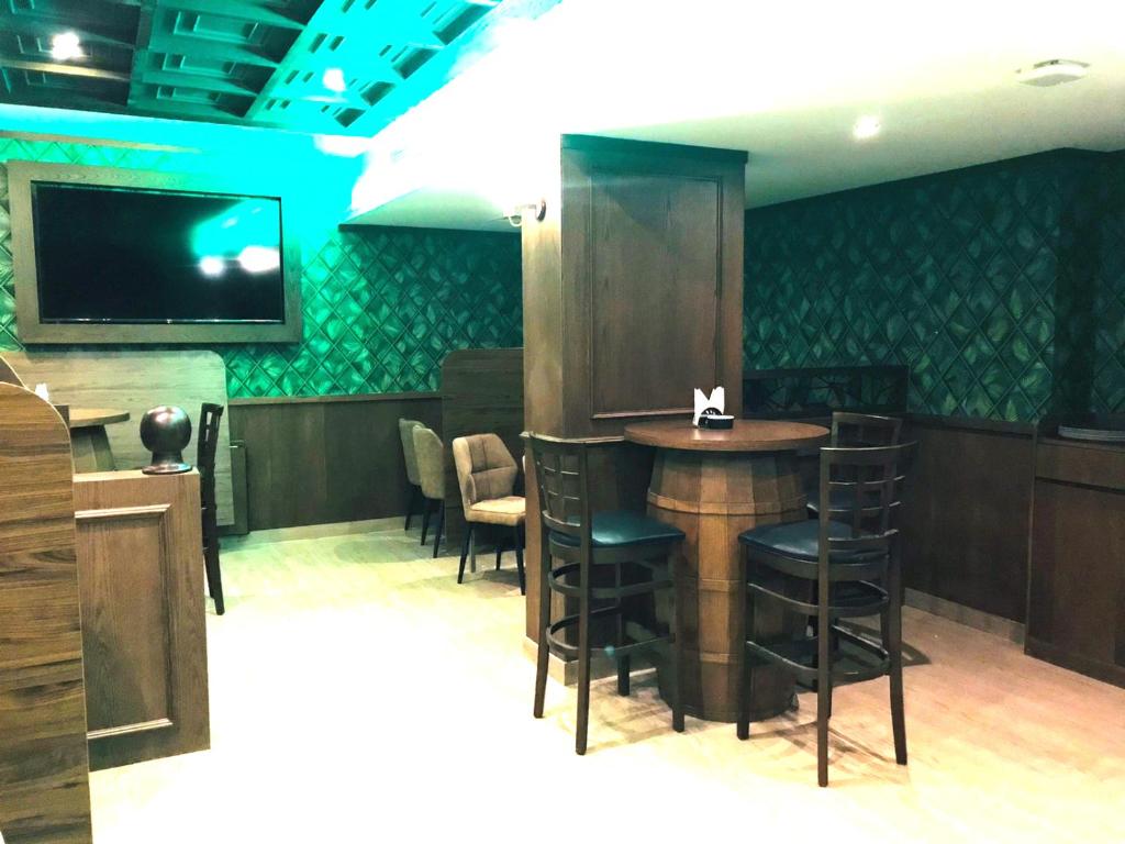 Concorde Inn Hotel
