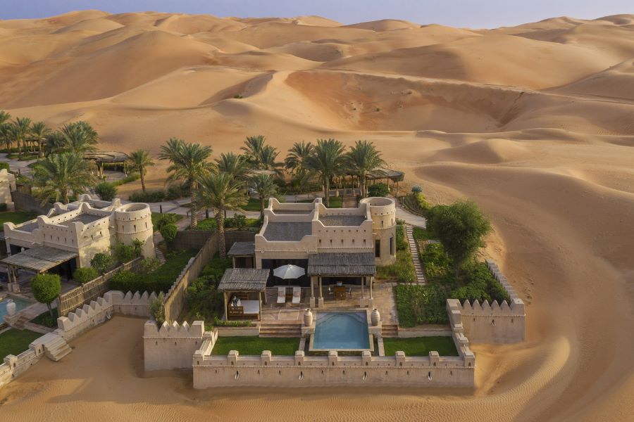 Qasr Al Sarab Desert Resort by Anantara