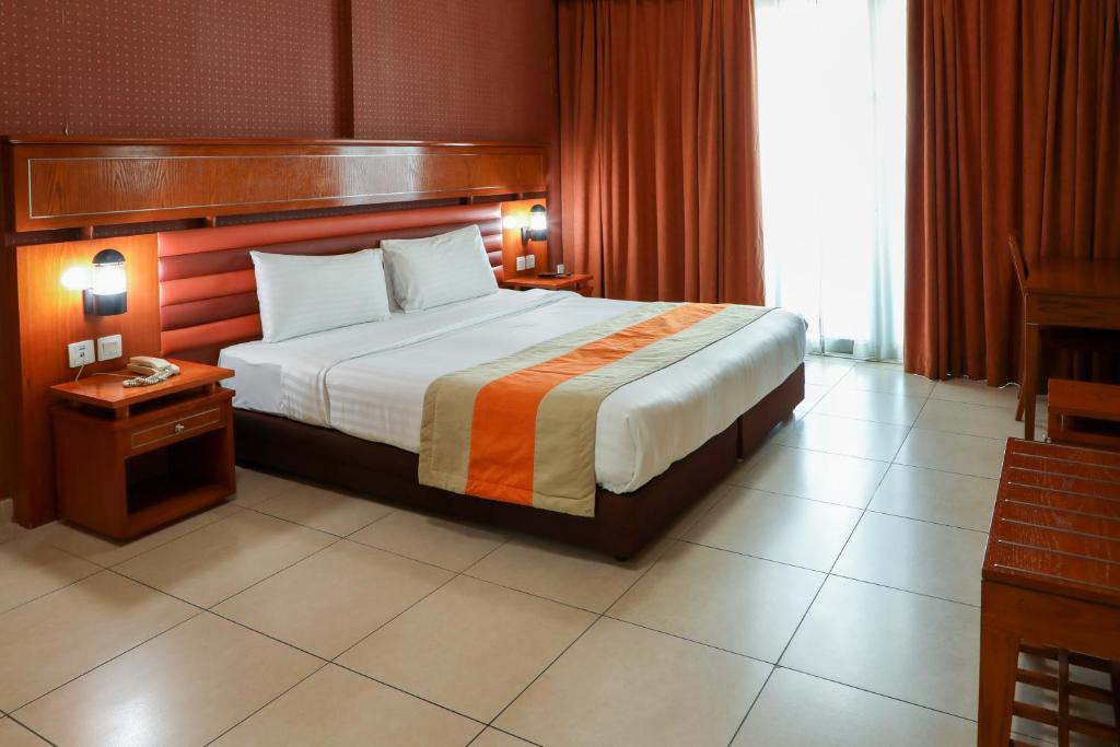 West Zone Pearl Hotel Apartments