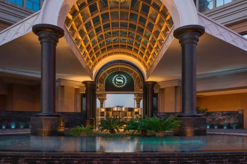 Sheraton Mall of the Emirates Hotel, Dubai